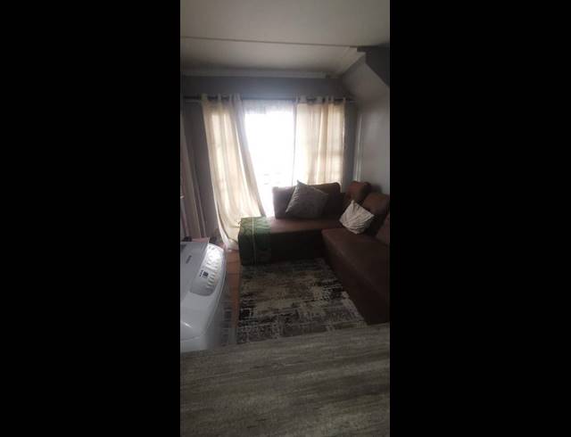 2 BEDROOM HOUSE FOR SALE IN SHARON PARK